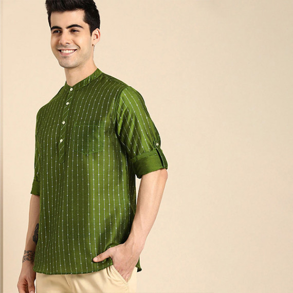https://wavique.com/vi/products/men-olive-green-gold-toned-ethnic-woven-design-kurta