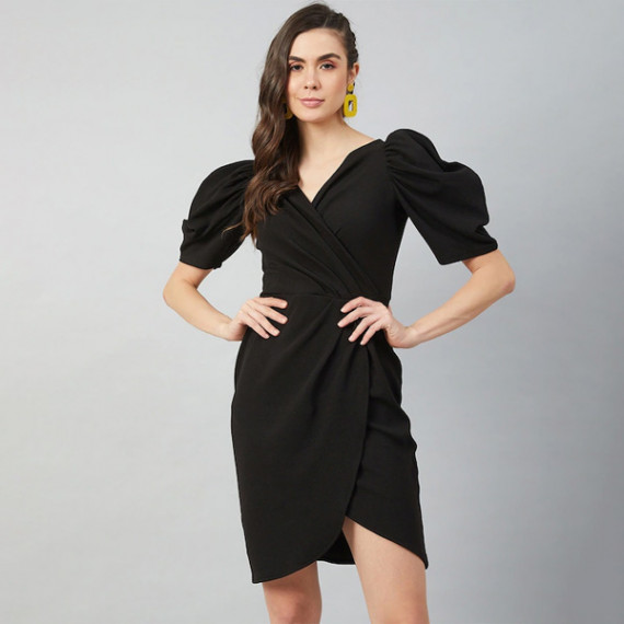 https://wavique.com/vi/products/black-wrap-dress-with-volume-sleeves
