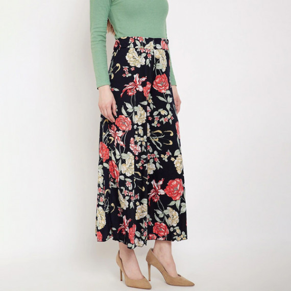https://wavique.com/products/women-black-red-floral-printed-flared-palazzos