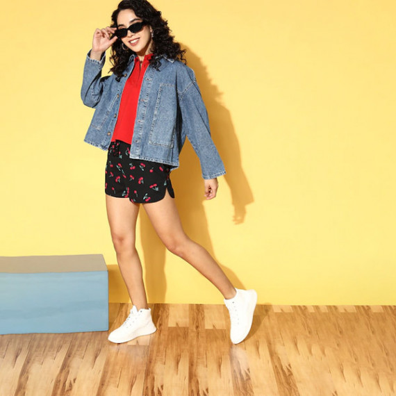 https://wavique.com/products/women-black-conversational-vacay-attire