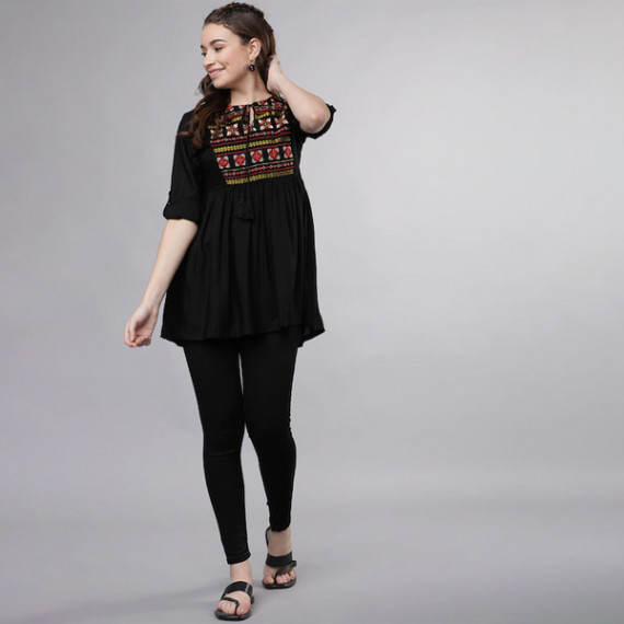 https://wavique.com/products/women-black-solid-tunic
