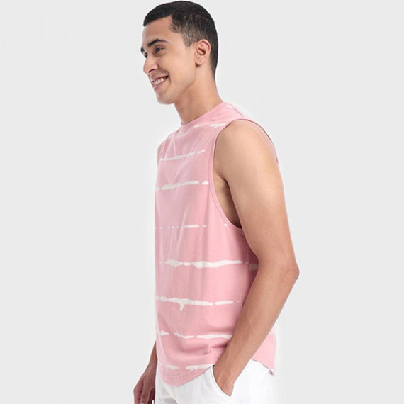 https://wavique.com/products/men-pink-oversized-vest
