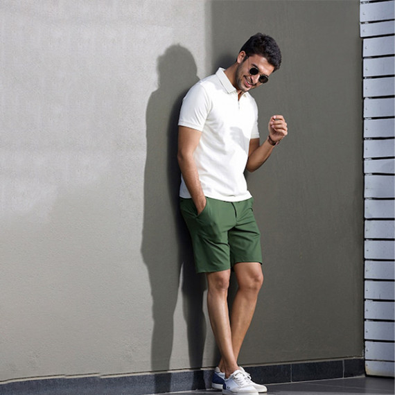 https://wavique.com/vi/products/men-green-stretch-chino-shorts
