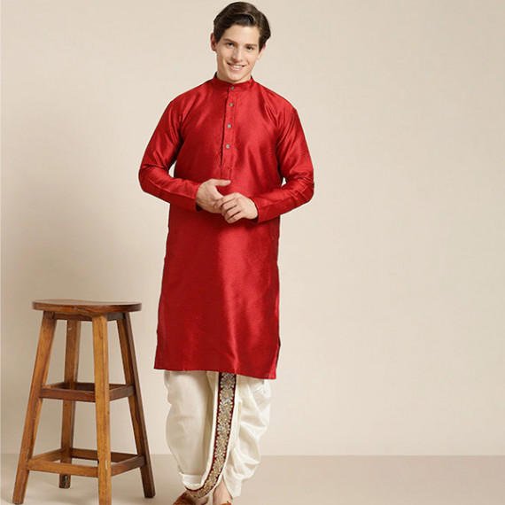 https://wavique.com/products/mens-cream-coloured-pure-cotton-double-layer-dhoti-gold-zari-border