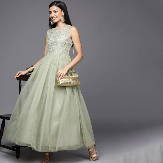 https://wavique.com/vi/products/green-ethnic-embroidered-net-maxi-dress