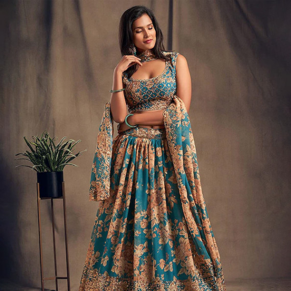 https://wavique.com/vi/products/blue-beige-printed-semi-stitched-lehenga-unstitched-blouse-with-dupatta
