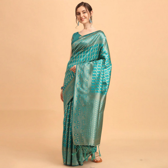 https://wavique.com/products/green-gold-toned-silk-blend-fusion-leheriya-saree